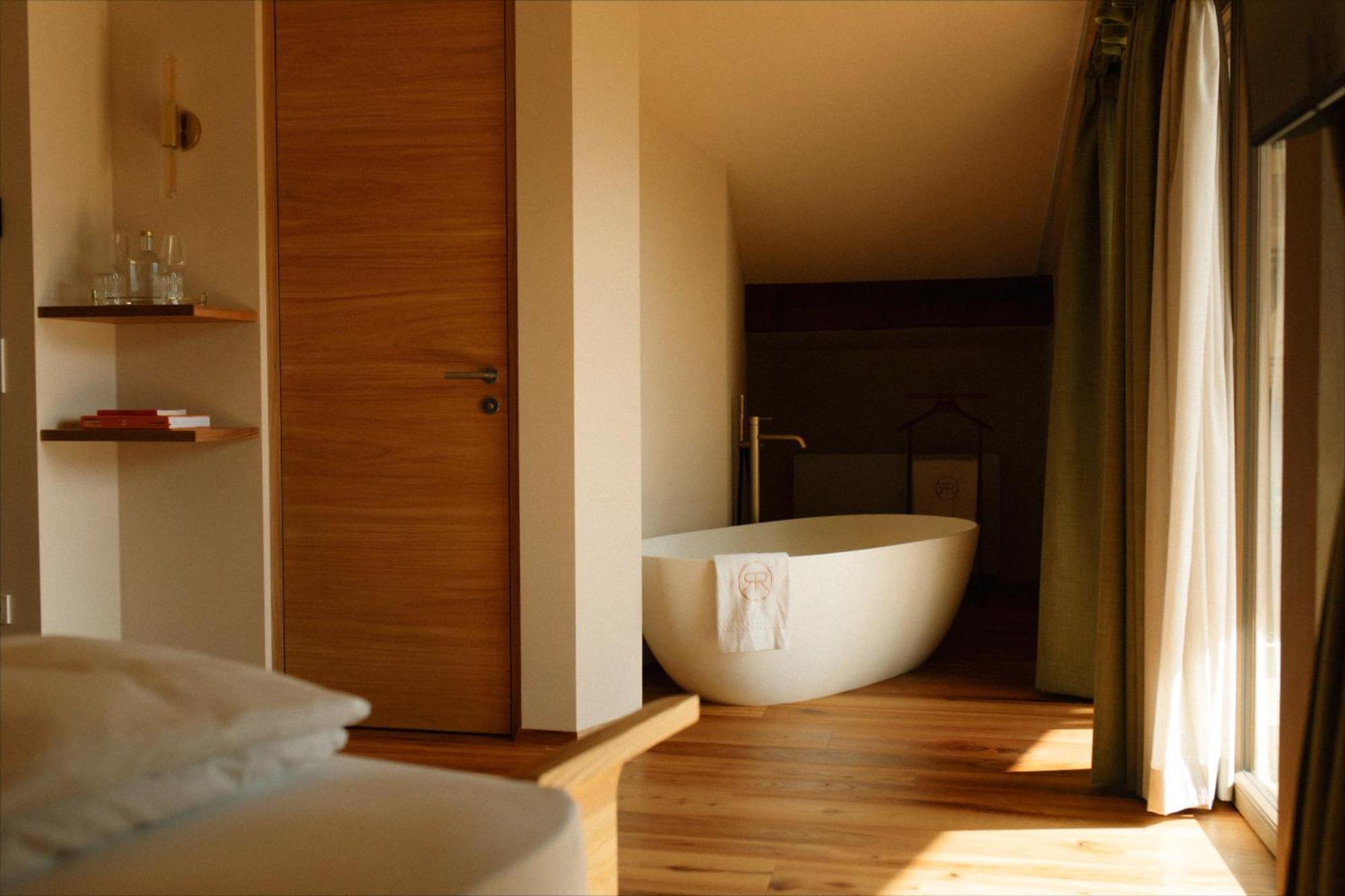 Langenmantel Historic Suites Termeno Cameră foto